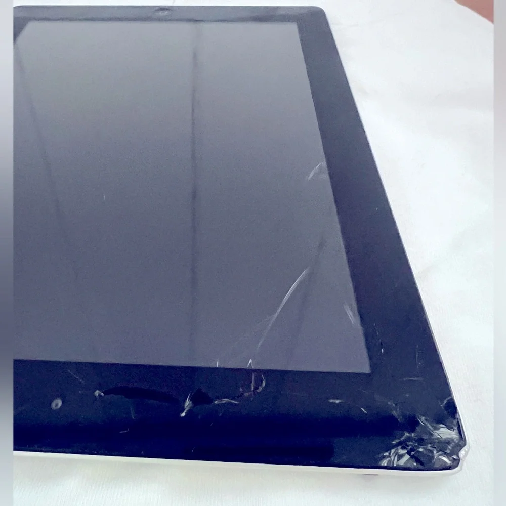 iPad 4th Generation 32GB Wi-Fi
